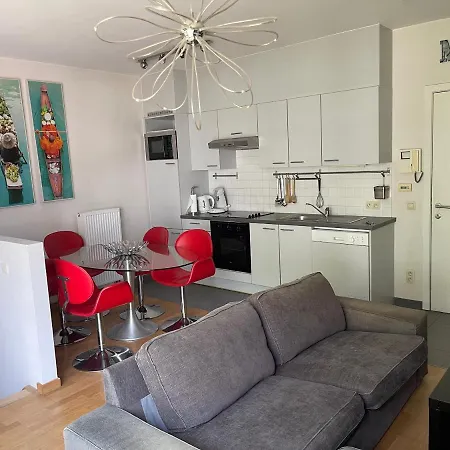 Appartement Duplex Tres Agreable Et Tres Calme à Bruxelles Extérieur photo
